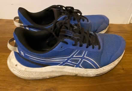 Photo of free Asics Men’s Trainers - UK 8.5 (CT13) #2