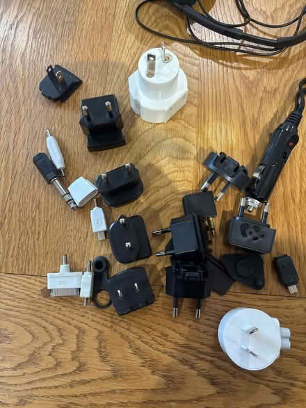 Photo of free Electrical cables and adapters (Sevenoaks TN13) #4