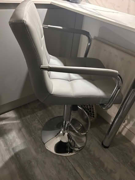 Photo of free Bar stool (W11 Nottinghill’s gate) #3