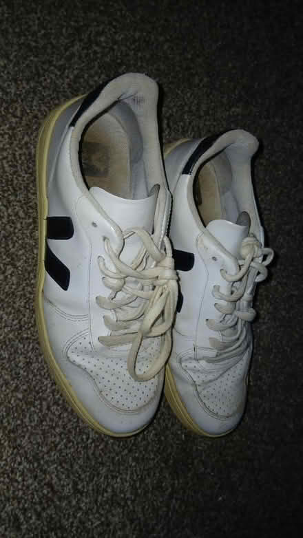 Photo of free Pair of women shoes size 7 (Kennington OX1) #2