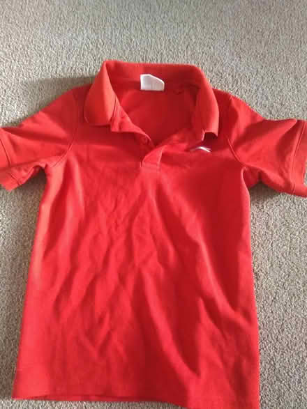 Photo of free Kids T Shirt (Leighton buzzard LU7) #1