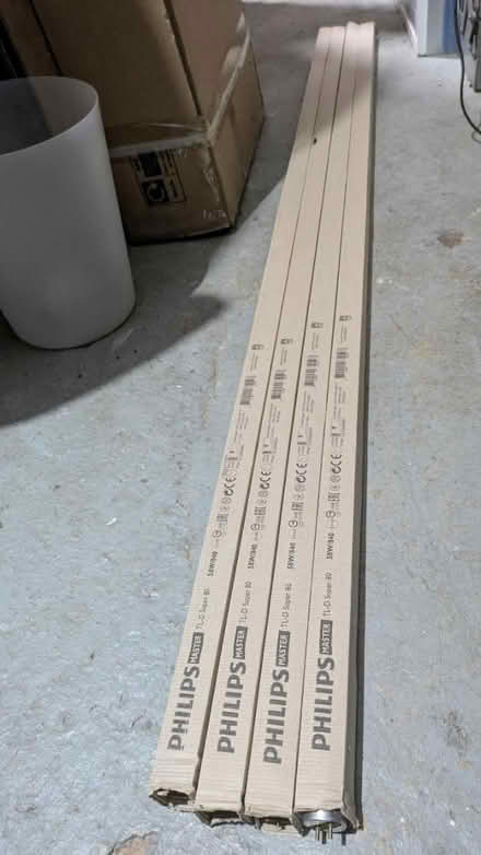 Photo of free 4 x Florescent tubes, new (WA14 Altrincham) #3