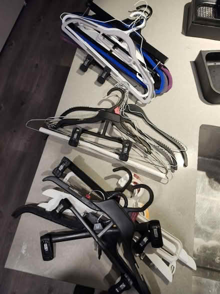 Photo of free 30+ hangers (76102) #1