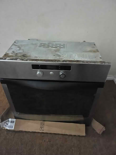 Photo of free Old Oven (Slough central SL1) #1