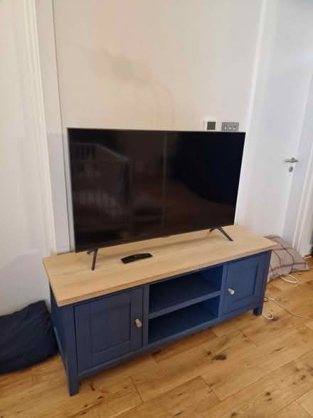 Photo of free TV and TV stand (Didcot OX11) #1