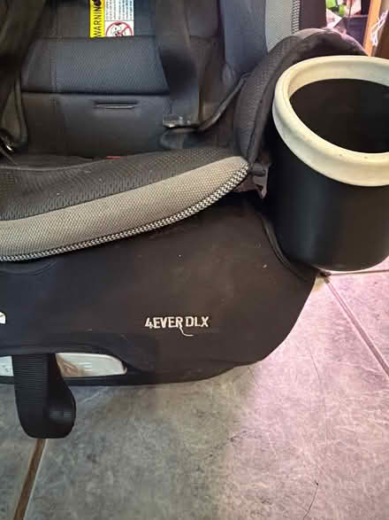 Photo of free Graco 4Ever DLX car seat (Bucktown) #2