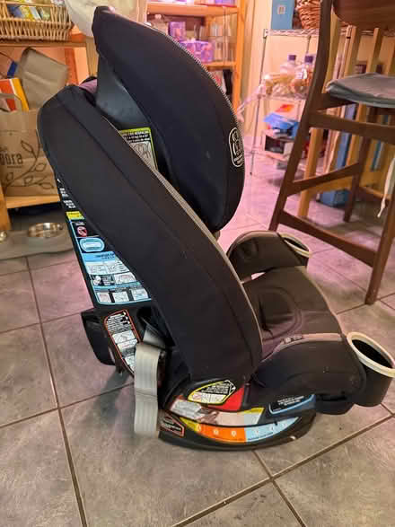 Photo of free Graco 4Ever DLX car seat (Bucktown) #3