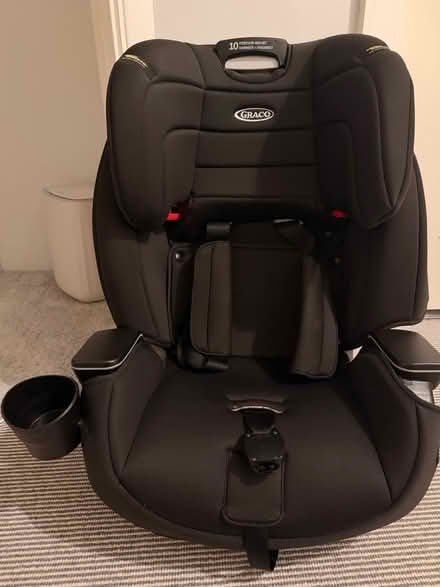 Photo of free Car seat as per the picture (Collection from Letchworth) #1