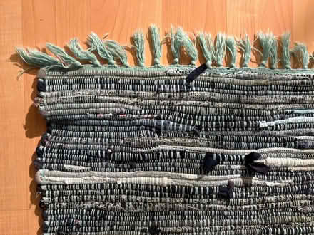 Photo of free Small throw rug (L5L 5P5) #2