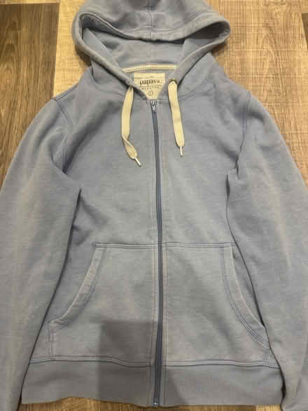 Photo of free Hoodie small (GL3) #1