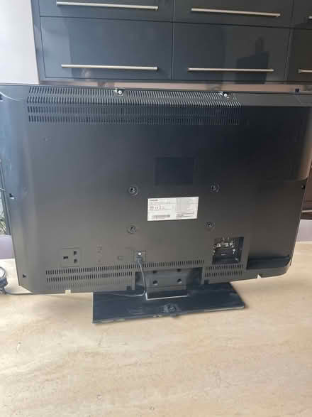 Photo of free Toshiba 32” LCD TV (Heswall CH60) #3