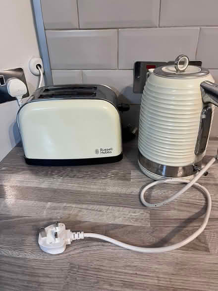 Photo of free Kettle & toaster (Hackney E5) #1