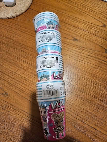 Photo of free L.O.L. Surprise! Party Cups (Ibstock LE67) #1