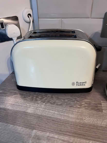 Photo of free Kettle & toaster (Hackney E5) #2