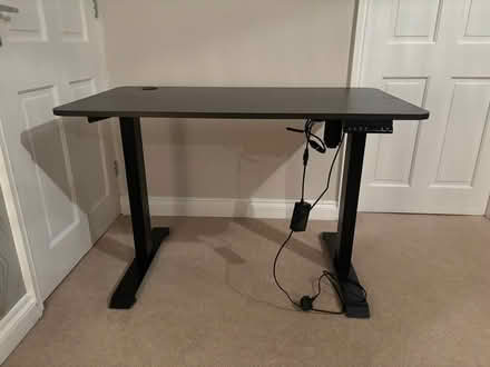 Photo of free Desk (Welwyn AL6) #1