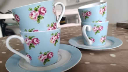 Photo of free 4 cups and 2 saucers (Chislehurst BR7) #1