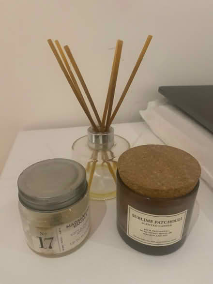 Photo of free Diffuser and 2 candles (Canning Town) #1