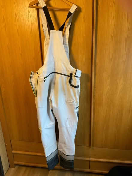 Photo of free DX441 Portwest decorators overalls (Farnborough GU14) #3