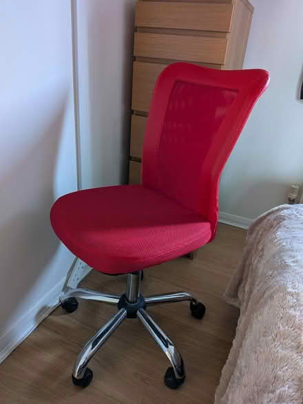 Photo of free office chair (n20 0NT) #1