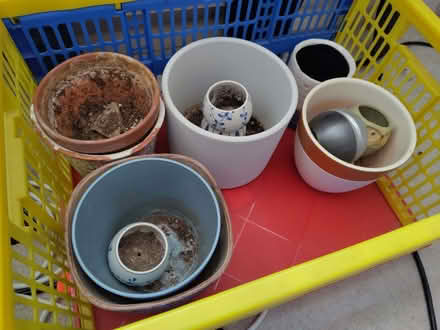 Photo of free Various pots for houseplants (Leeds LS13) #1