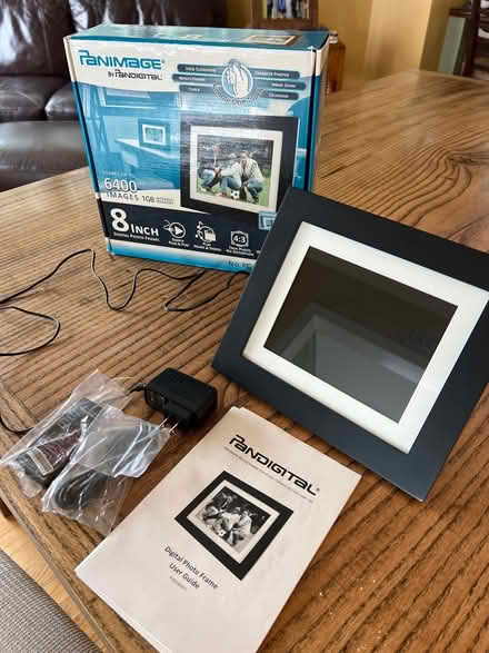 Photo of free Digital Photo Frame (Broomall 19008) #2