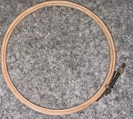 Photo of free Vintage Wooden Embroidery Hoop (Kendal LA9) #2