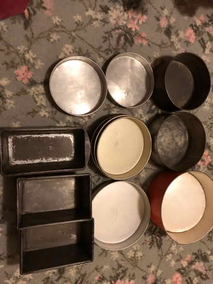 Photo of free Cake tins and loaf tins (University Area RG1) #1