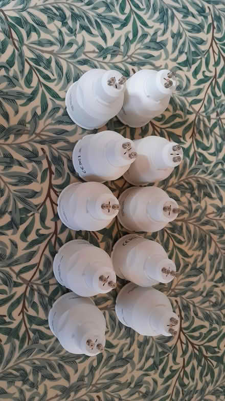 Photo of free CFL GU10 lamps 10 (Upton CH2) #2