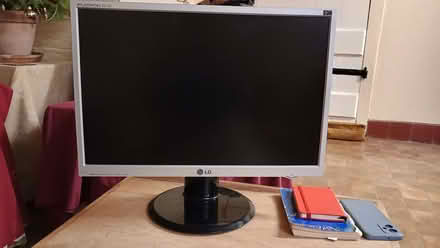 Photo of free Computer monitor 22" (Bolstone HR2) #1