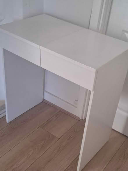 Photo of free White Dressing Table (Woolwich Arsenal) #2