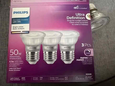 Photo of free 50w dimmable LED lightbulbs (L9k 0e7) #1