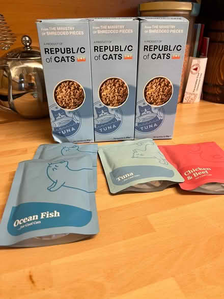 Photo of free Apparently Posh cat food (Fallin FK7) #1