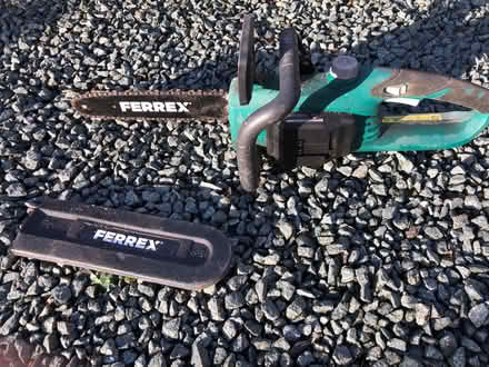 Photo of free Electric chainsaw no batttety (Chirk Bank) #1