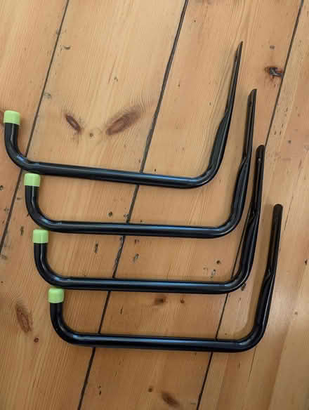 Photo of free four metal shelf brackets (Ealing W5) #1