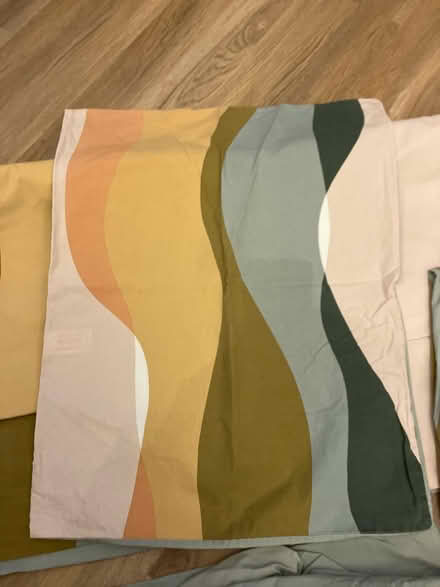 Photo of free 100% cotton double duvet set (Firswood M16) #2