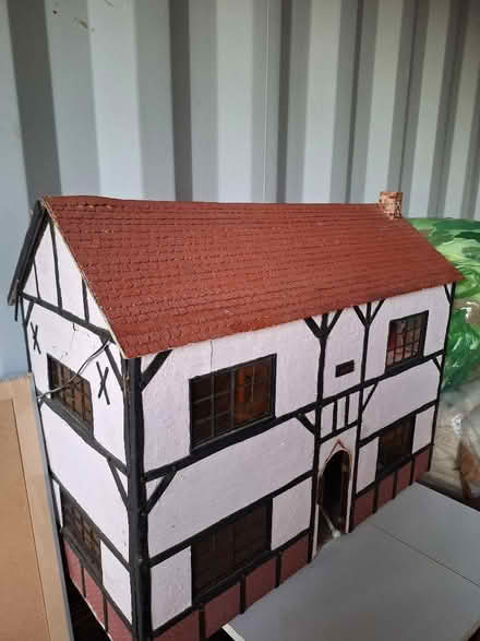 Photo of free Dolls House (Caversham RG4) #2