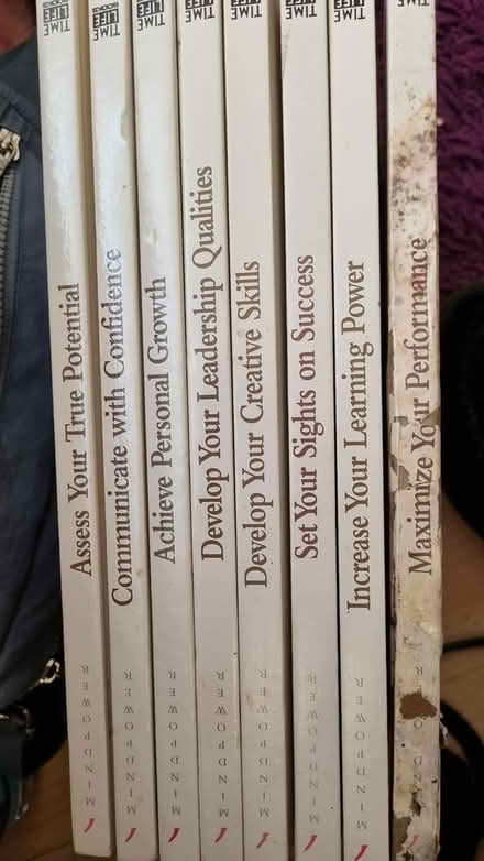 Photo of free Self development books (New Haw KT15) #2