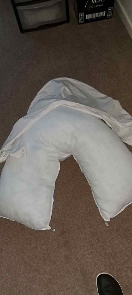 Photo of free Neck support pillow and pillow case (Wells BA5) #1