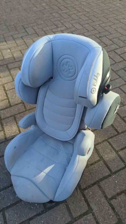 Photo of free Kiddy car seat (15 - 36kg) (CB22) #2