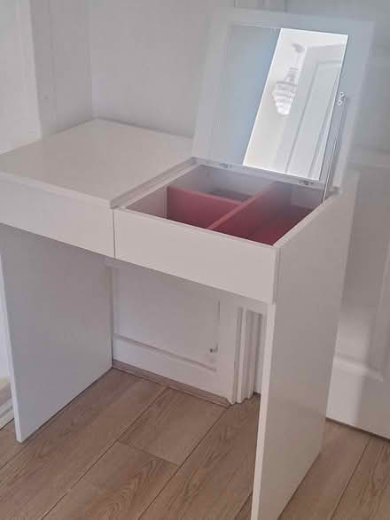 Photo of free White Dressing Table (Woolwich Arsenal) #1