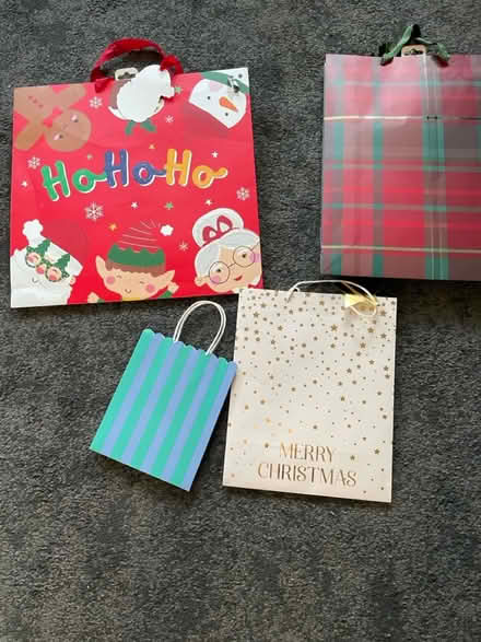 Photo of free Xmas bags 1 with tag (Welling DA16) #1
