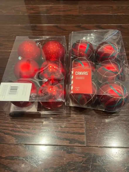 Photo of free Ornaments (Bathurst and College) #1