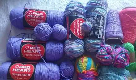Photo of free Yarn balls and remnants (Hungerford RG17) #1