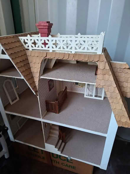 Photo of free Dolls House (Caversham RG4) #2