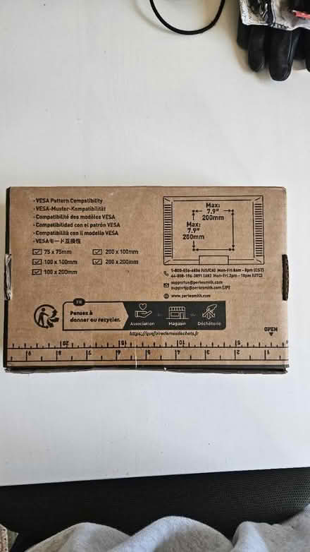 Photo of free TV Wall Mount (Brighton, BN2) #2