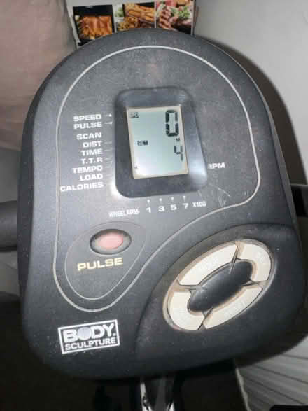 Photo of free Body sculpture machine (Castleford WF10) #2