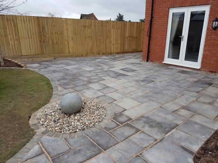 Photo of free Paving Slabs (Stratford-upon-Avon CV37) #2