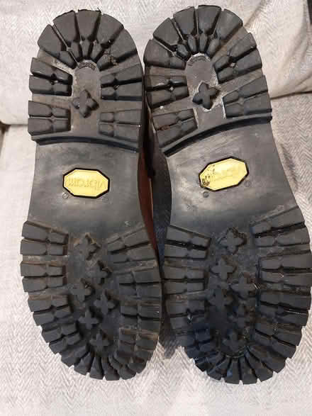 Photo of free Timberland Para boots (Surrenden Road) #3