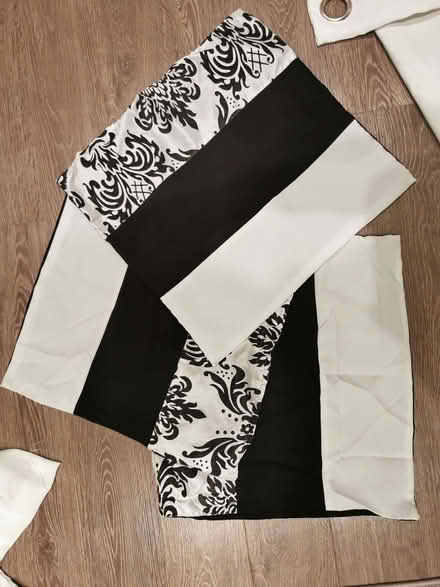 Photo of free Damask lined curtains and matching cushions (Lloyd Park CR0) #3