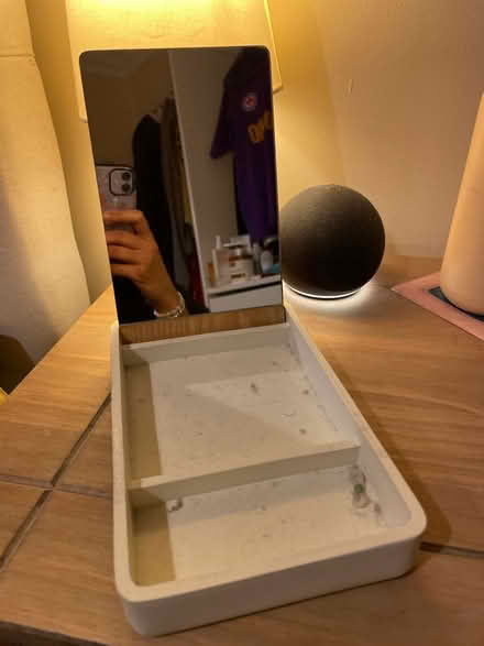Photo of free Jewellery Box w/ mirror (Lower Clapton E5) #1
